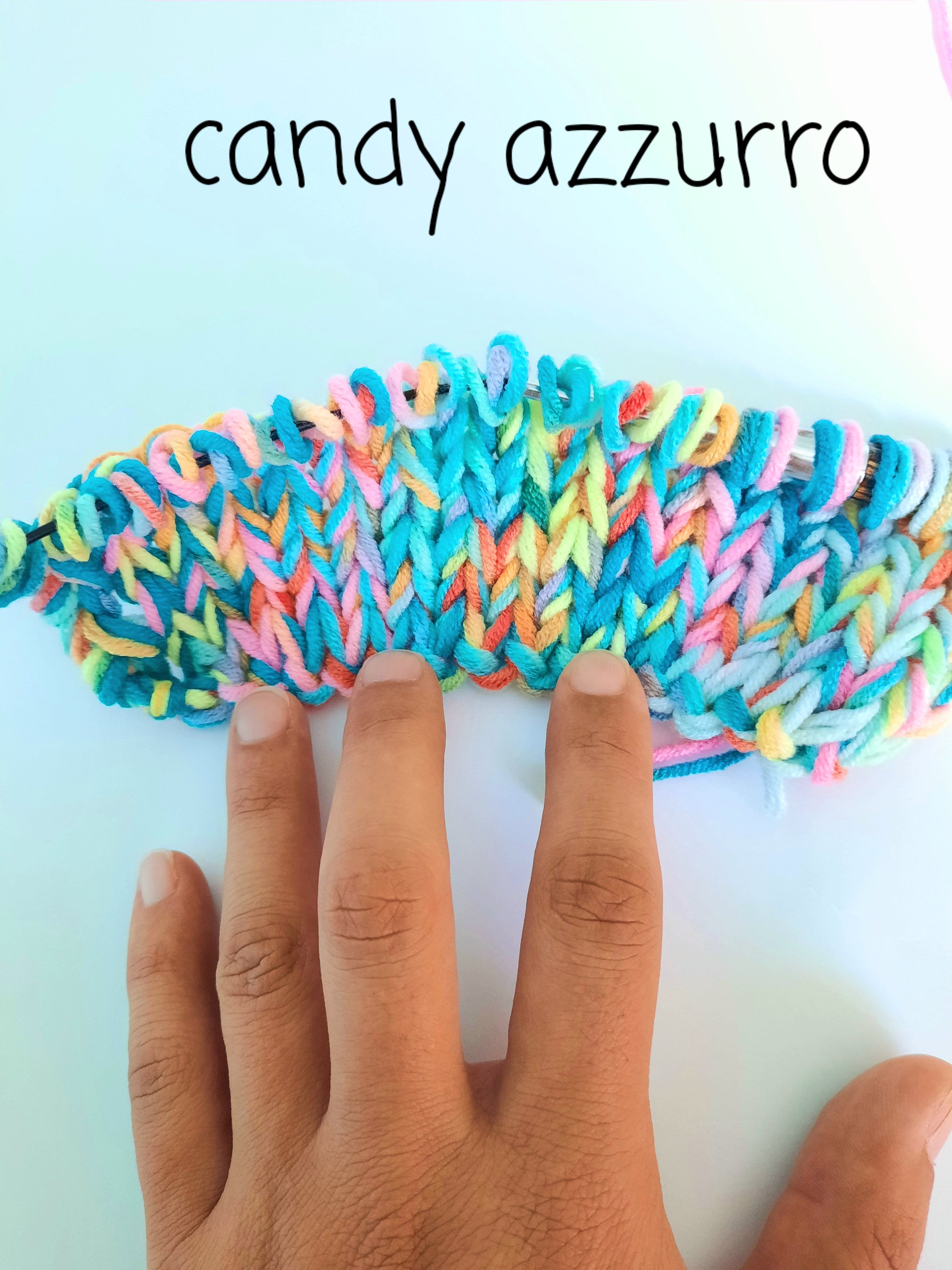 2 MODELS IN ONE MULTICOLOR BEANIE KIT