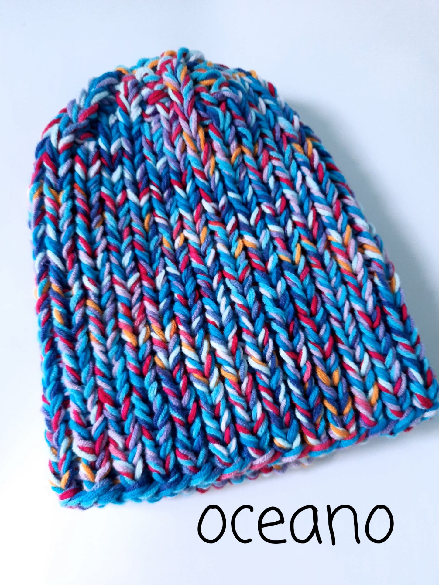 2 MODELS IN ONE MULTICOLOR BEANIE KIT