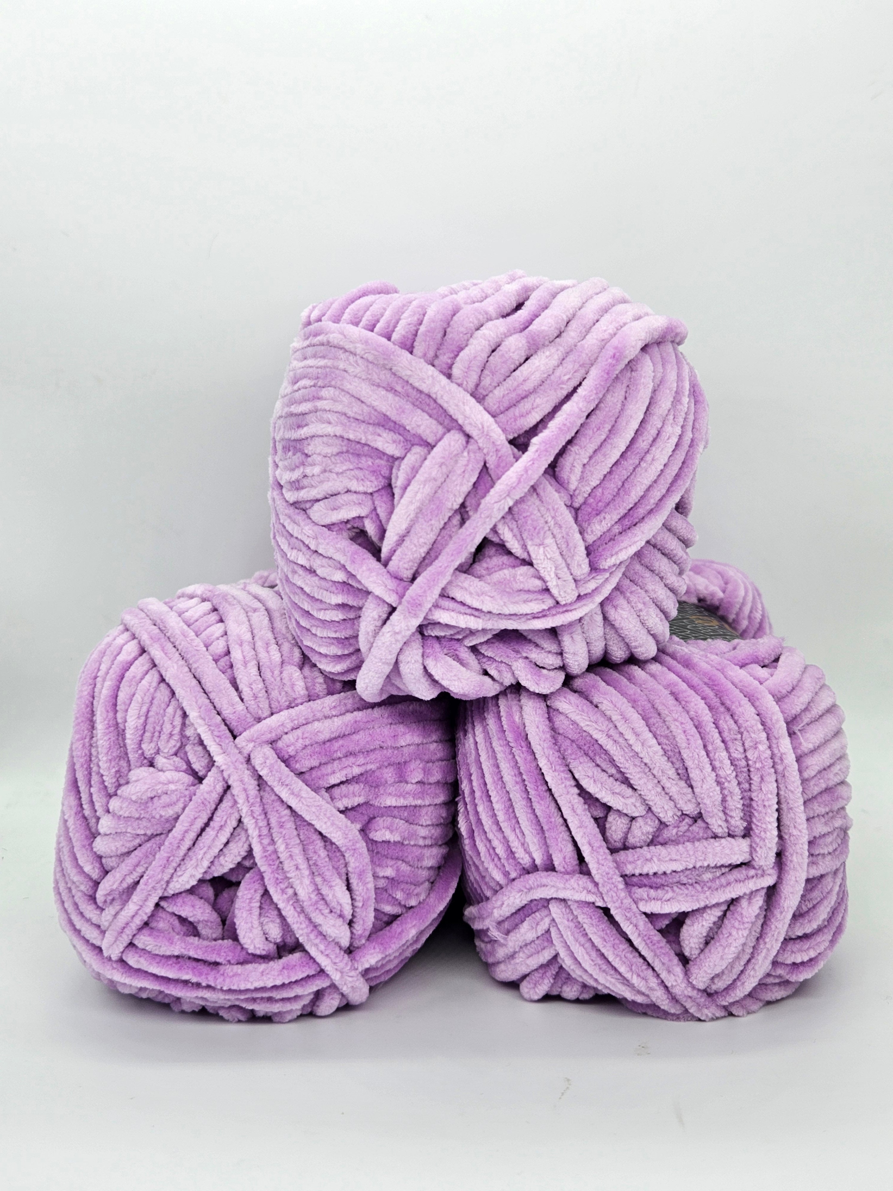 Ciniglia Lilla 100gr – Woolly Yarn Shop